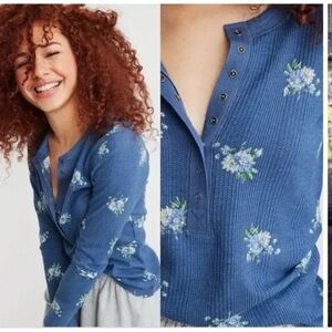 Aerie Women's Floral Long Sleeve Top XS (EUC)